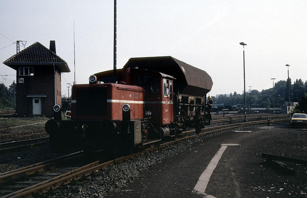 https://www.eisenbahnfotograf.de/datei/August 1981/1830107 DB  332082 Alte Woehr 7.8.1981.jpg
